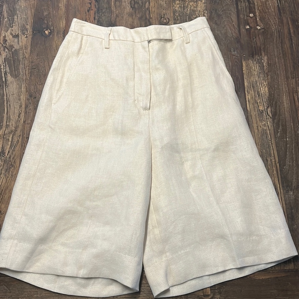Women's Cream Bermuda Shorts - Classic High-Rise Summer Style